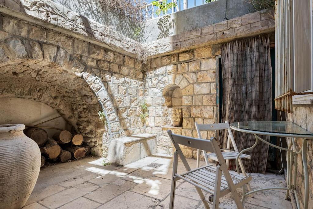 שלווה בעיר העתיקה - Peace In The Heart Of The Old City Цфат Экстерьер фото